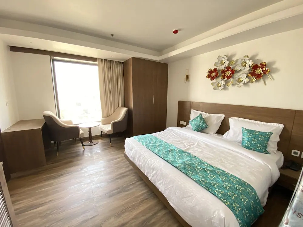 Royal Prime - A City Center Botique Hotal in Jaipur