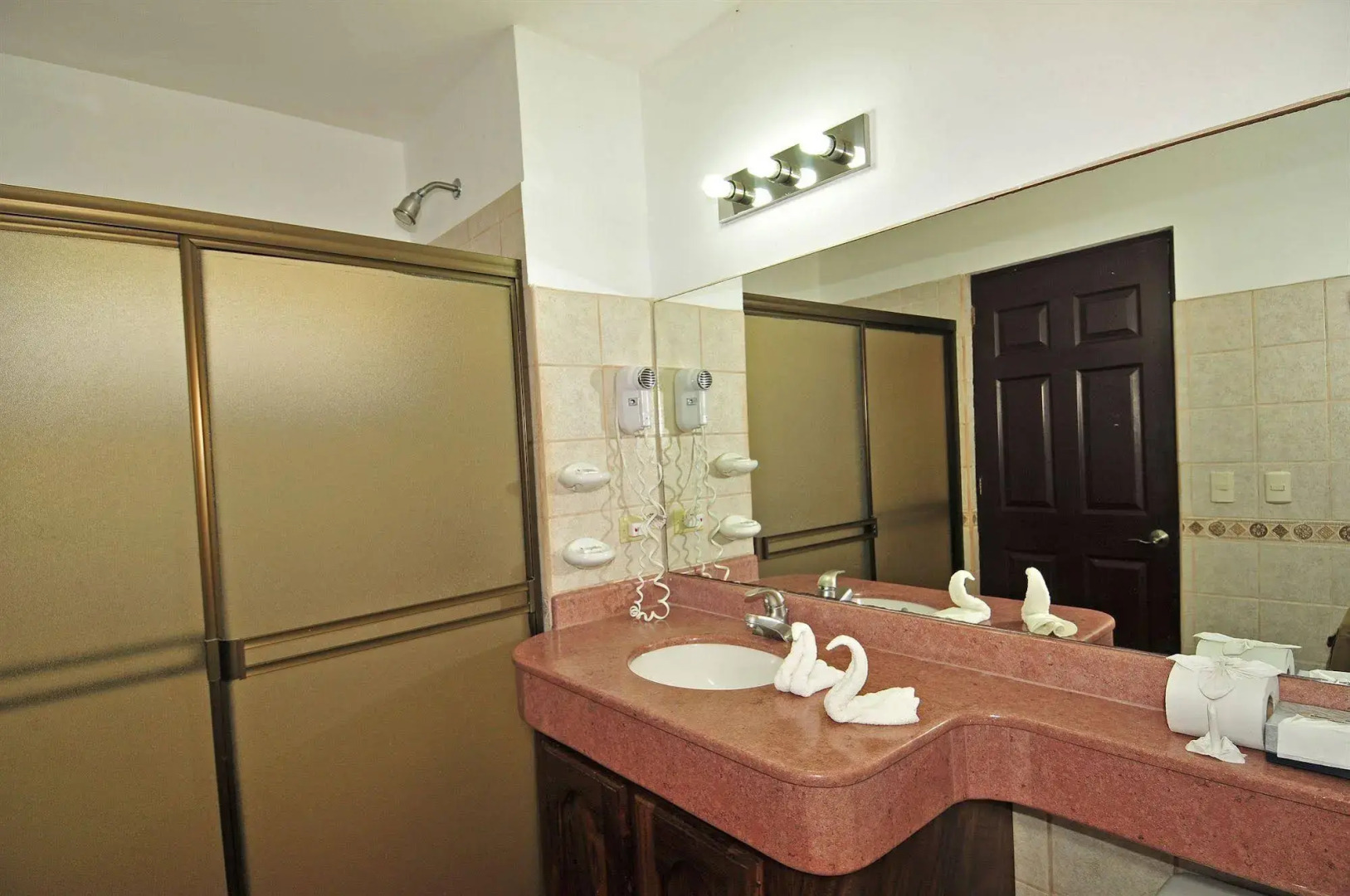 Photo - Inn On The Park