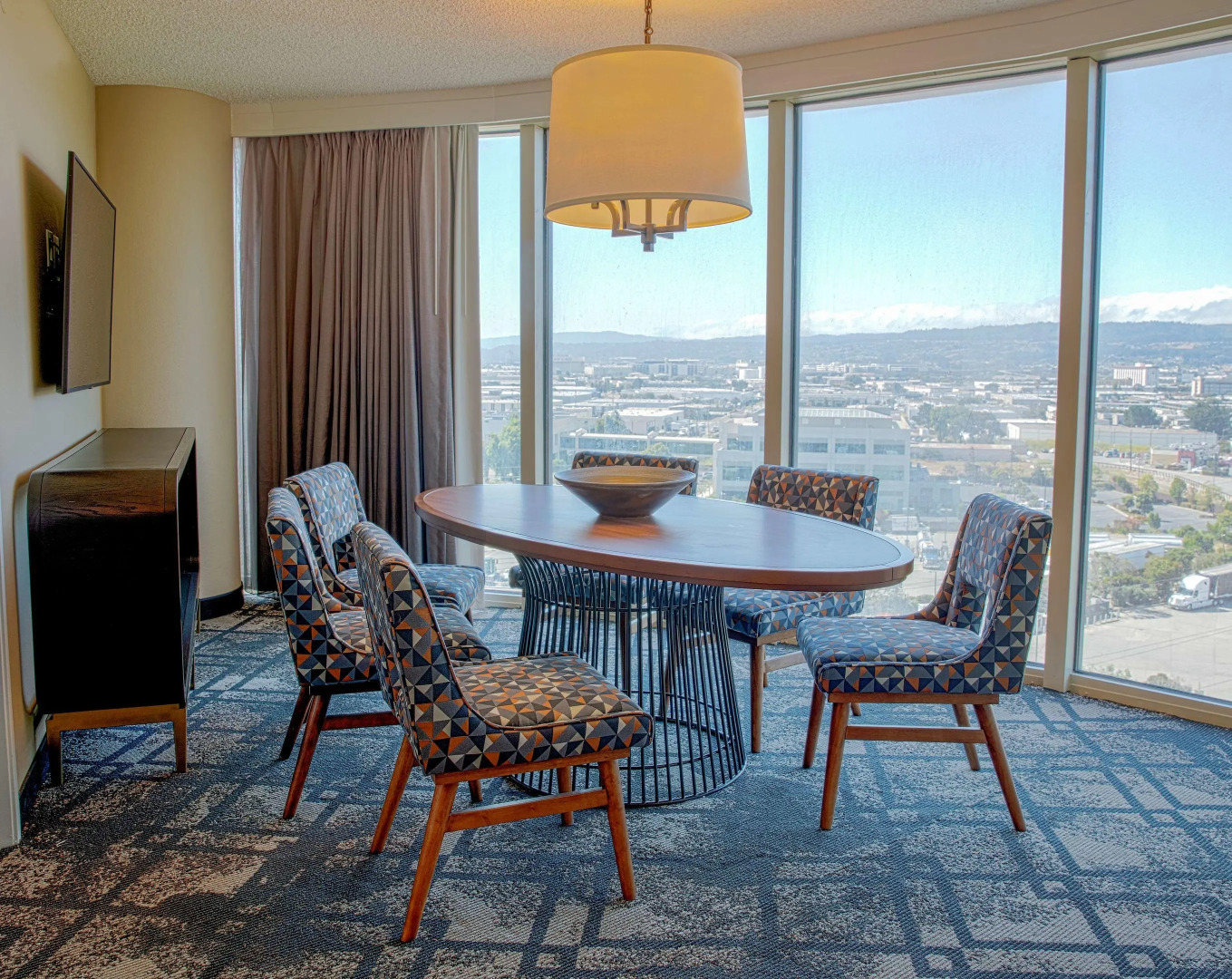 Photo - Embassy Suites by Hilton San Francisco Airport Oyster Point