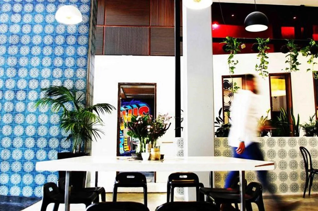 Photo - Saint Kilda Beach Hotel