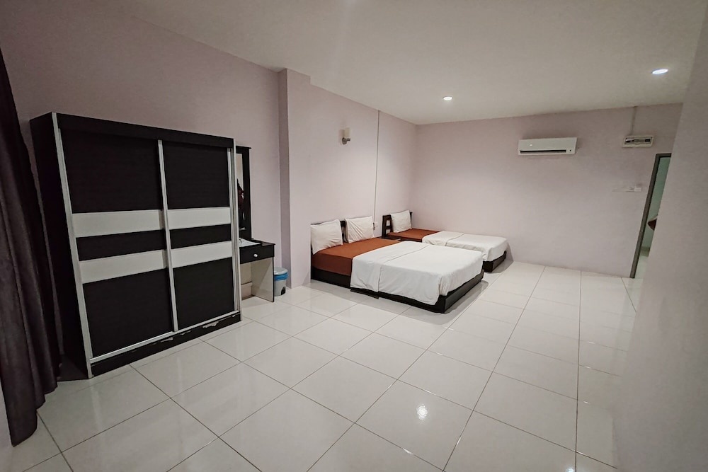 Hotel Kuang Hua Sitiawan Near To (UniKL-MIMET)