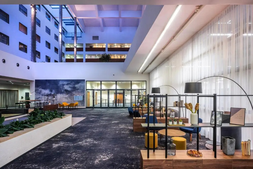 Photo - Courtyard by Marriott Prague Airport