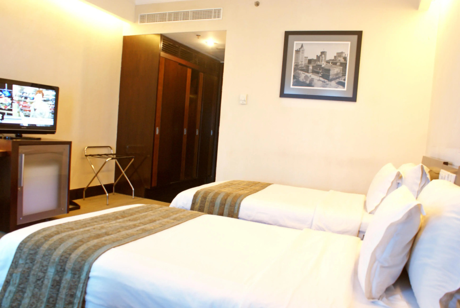 Photo - Manhattan Hotel Jakarta