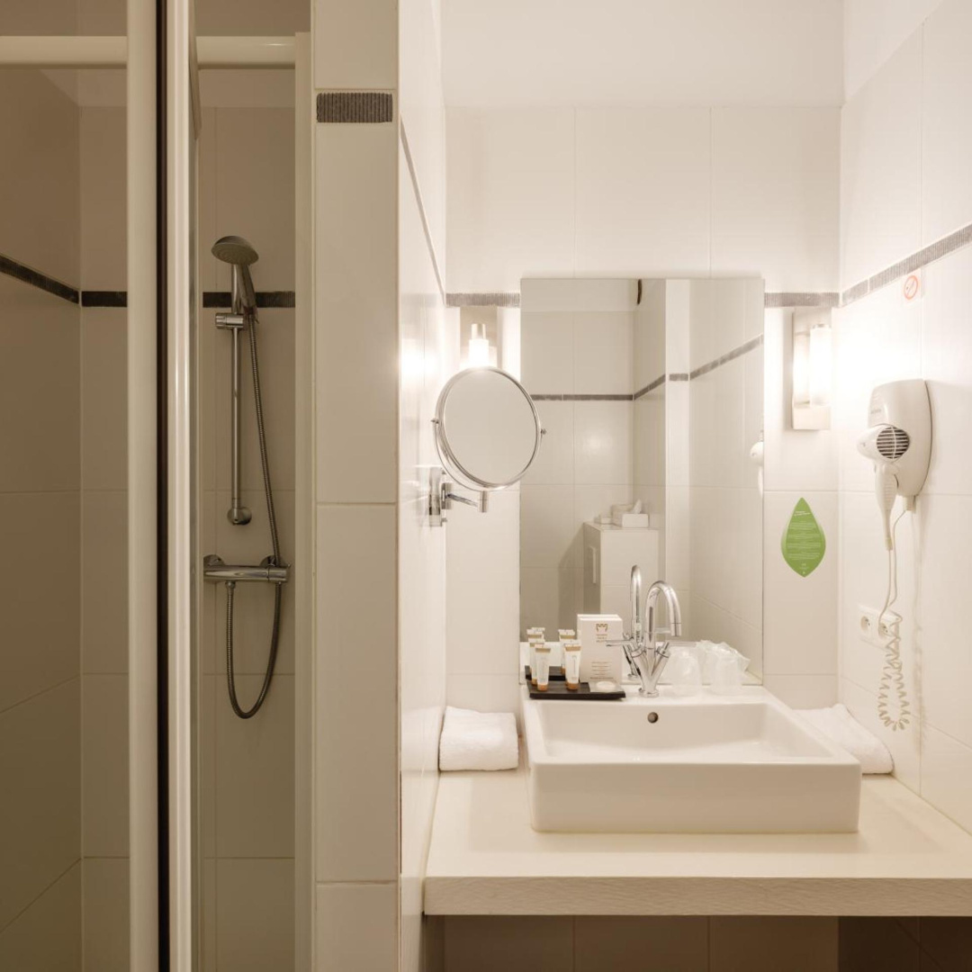 Photo - Ghent River Hotel
