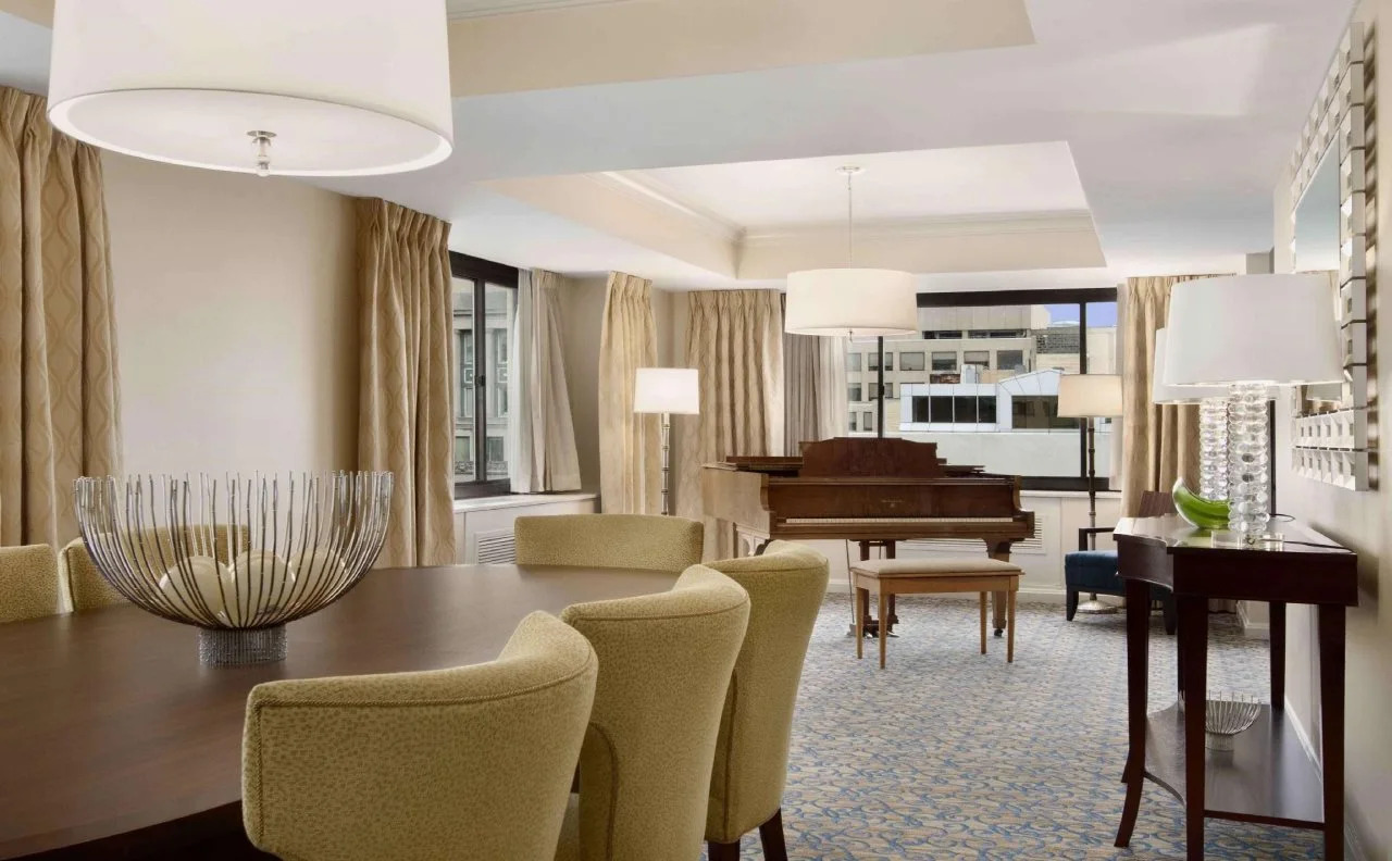 Photo - Capital Hilton