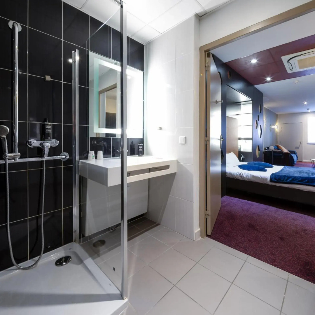Foto - Accueil Hôtel Paris Pigalle Montmartre - Hôtel rénové