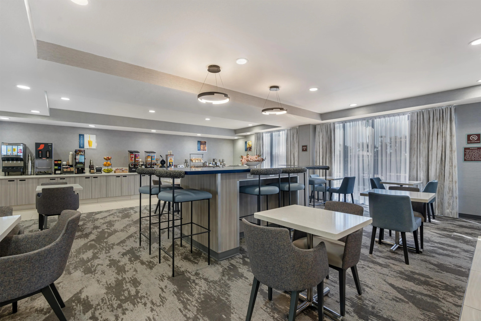 Photo - Best Western Plus Fresno Airport Hotel