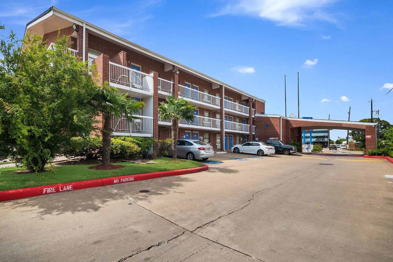 Photo - Motel 6 Houston, TX - Brookhollow