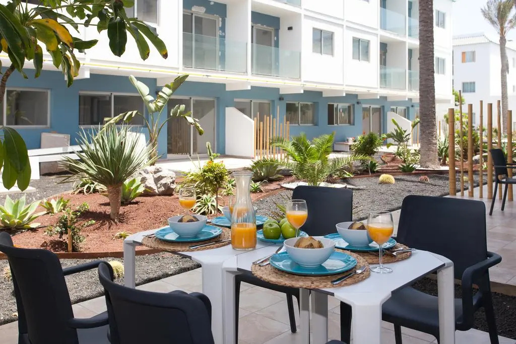 Photo - Bristol Sunset Beach - Holiday Apartments