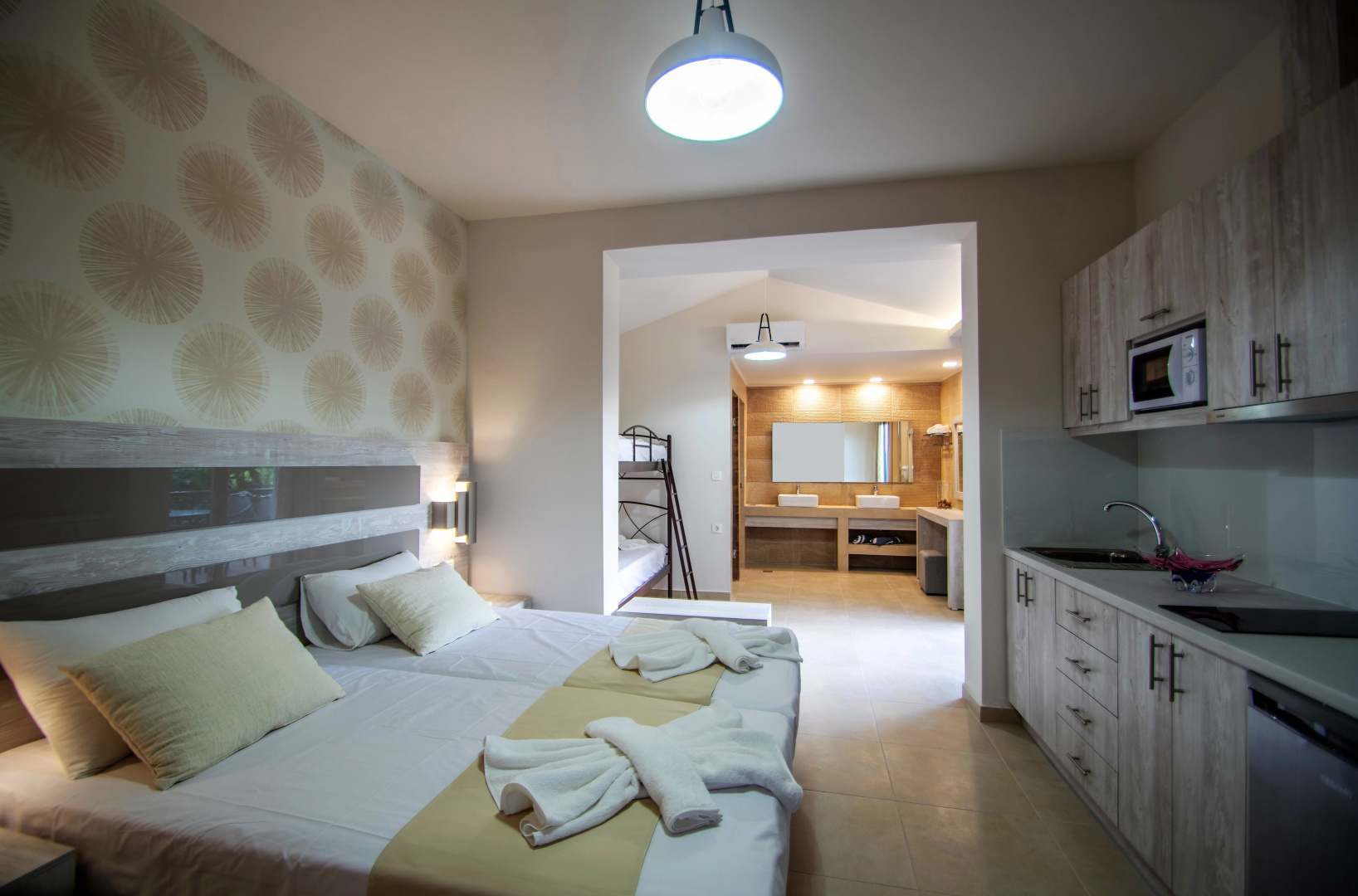 Photo - Paradise Apartments