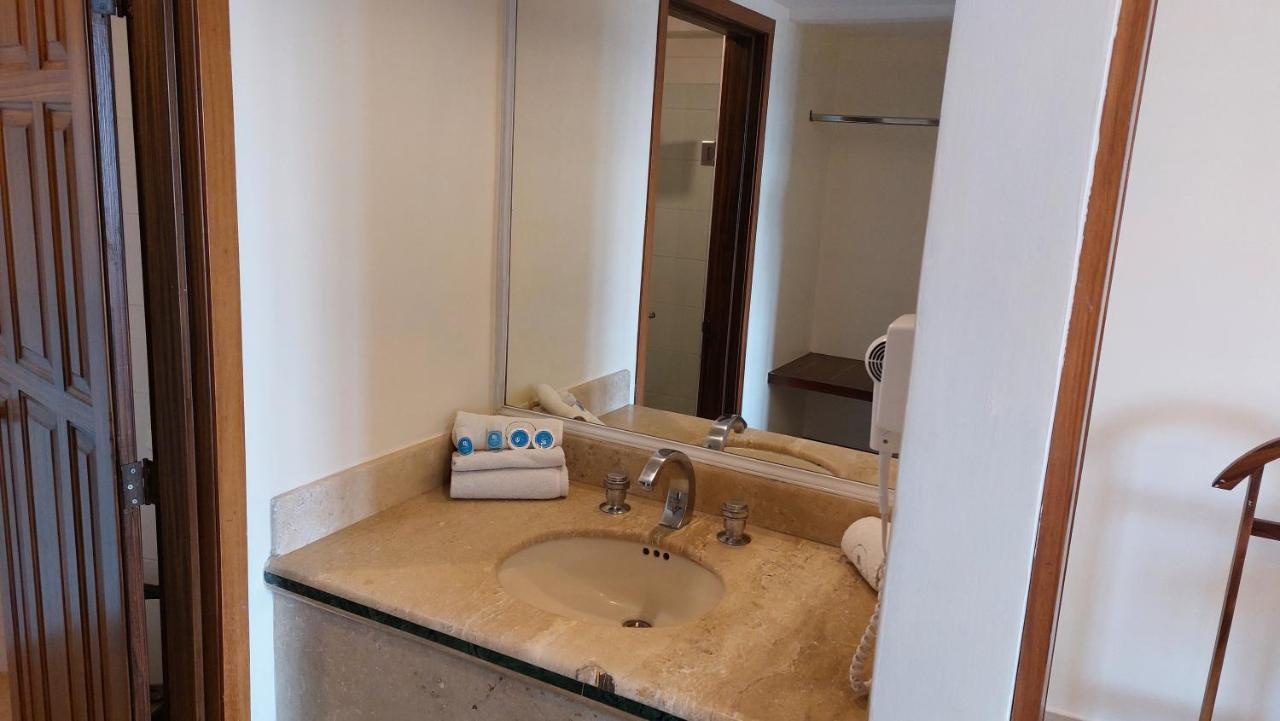 Photo - Hotel Real Del Sol