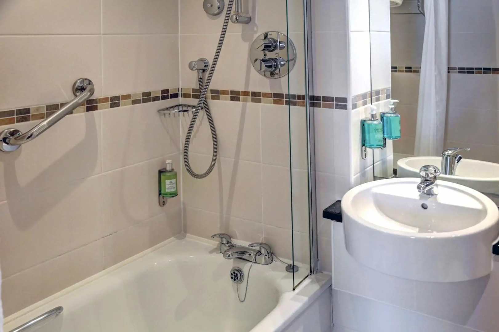 Photo - Best Western Kings Manor