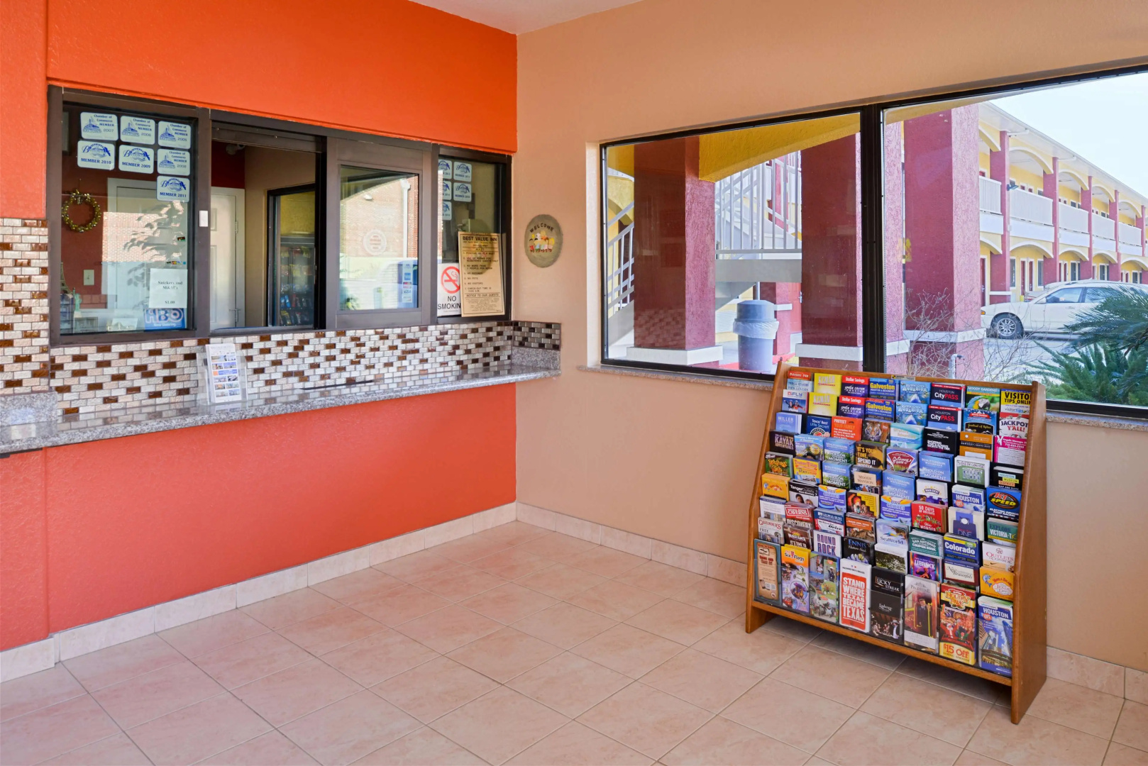 Photo - Americas Best Value Inn-Baytown