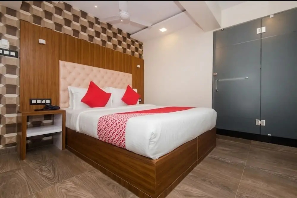 Photo - Hotel Qubestay Airport