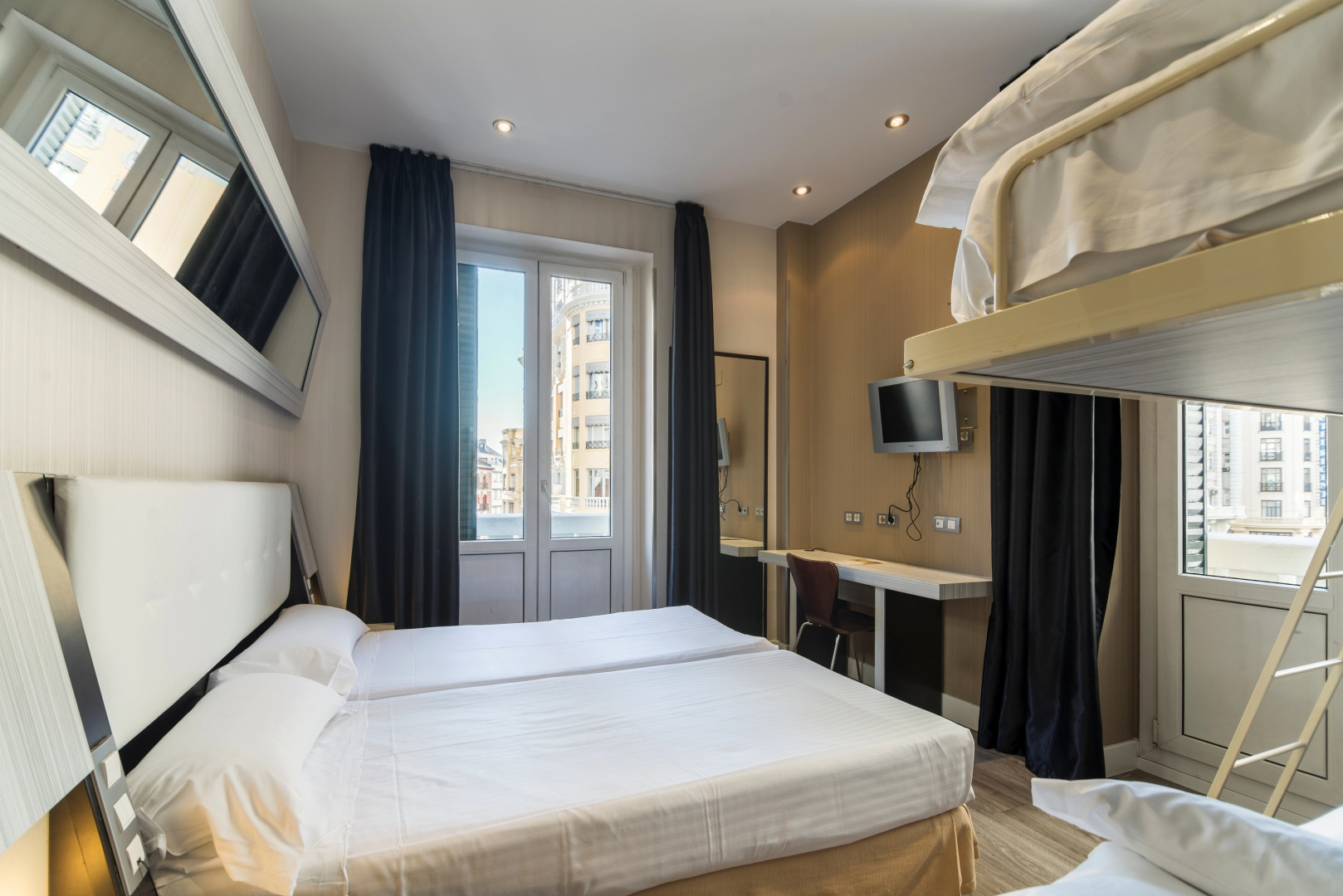 Foto - Petit Palace Triball