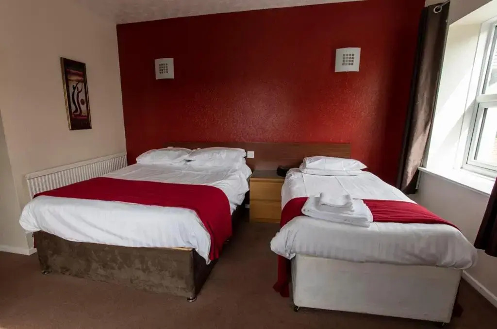 Photo - The Oakland Hotel