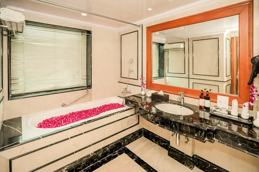 Photo - Regenta Central Lucknow by Royal Orchid Hotels Limited