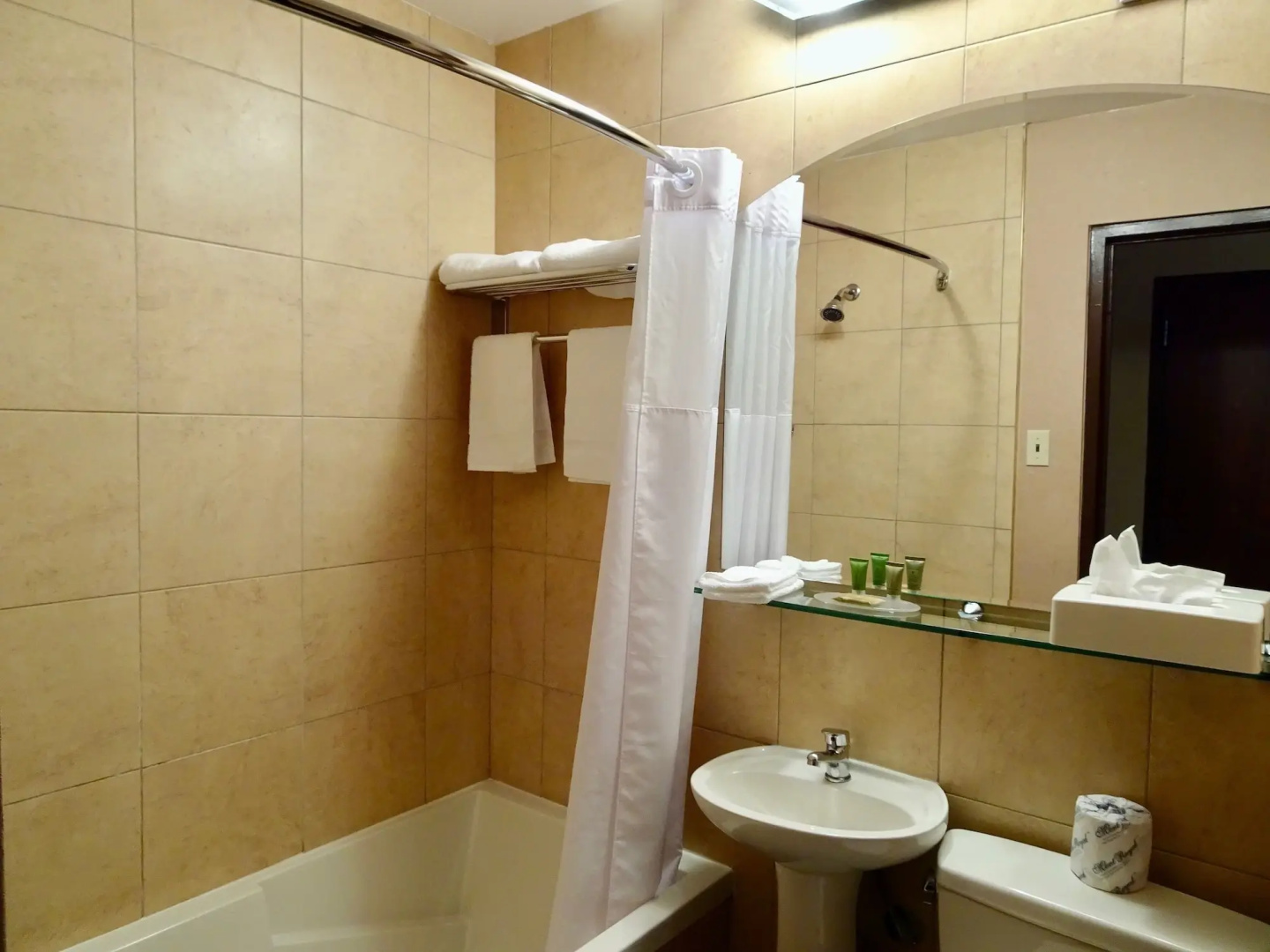 Foto - Empire Suites