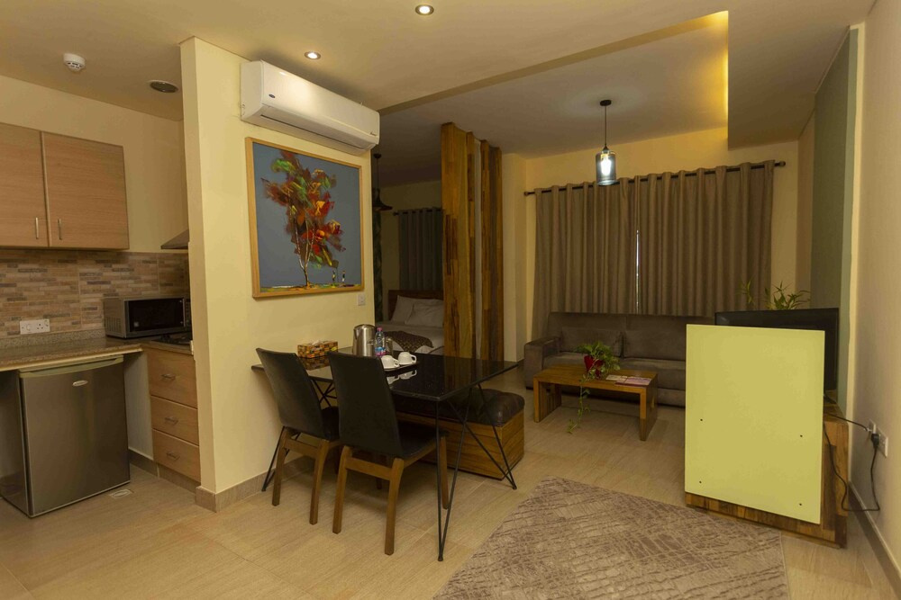 Photo - Roots Apartment Hotel