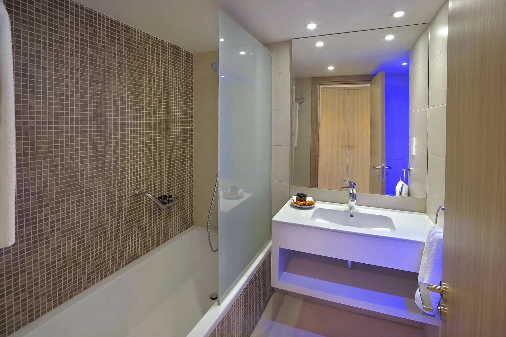 Foto - Nelia Beach Hotel & Spa