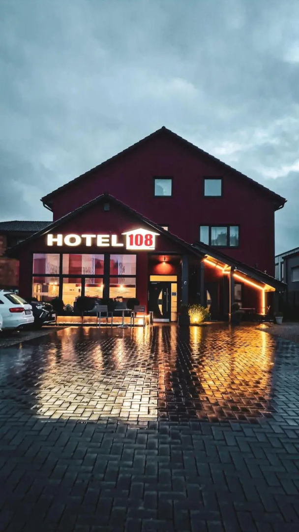 Photo - Hotel 108