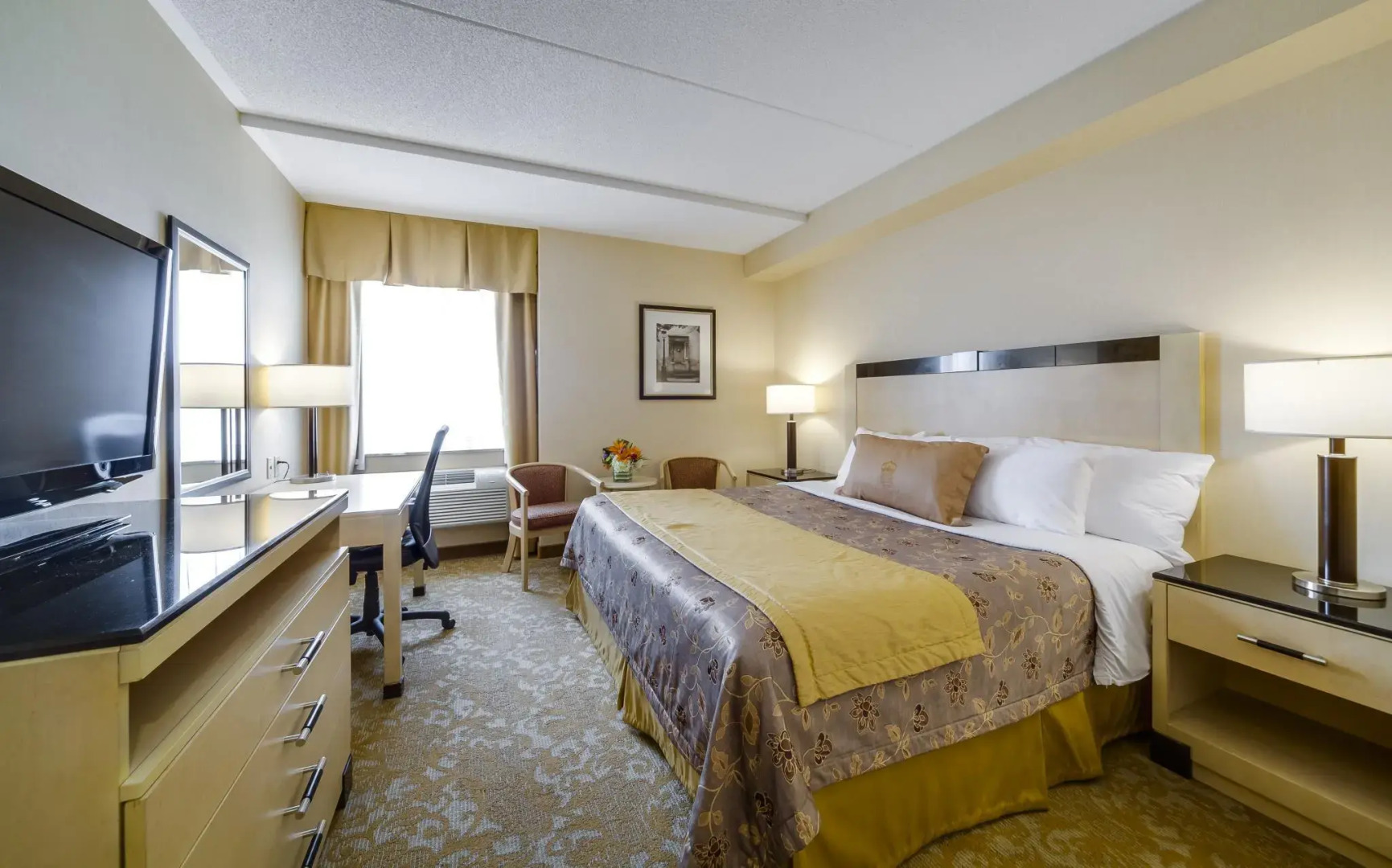 Photo - Monte Carlo Inn & Suites Downtown Markham