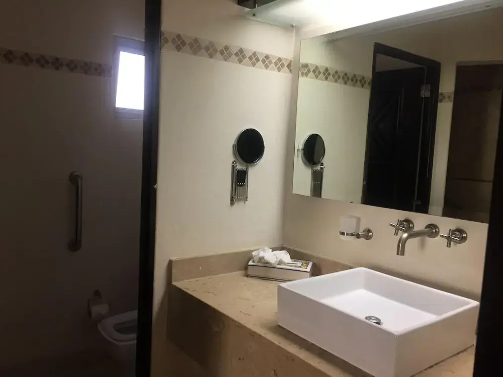 Photo - Zafiro Beach Boutique Resort