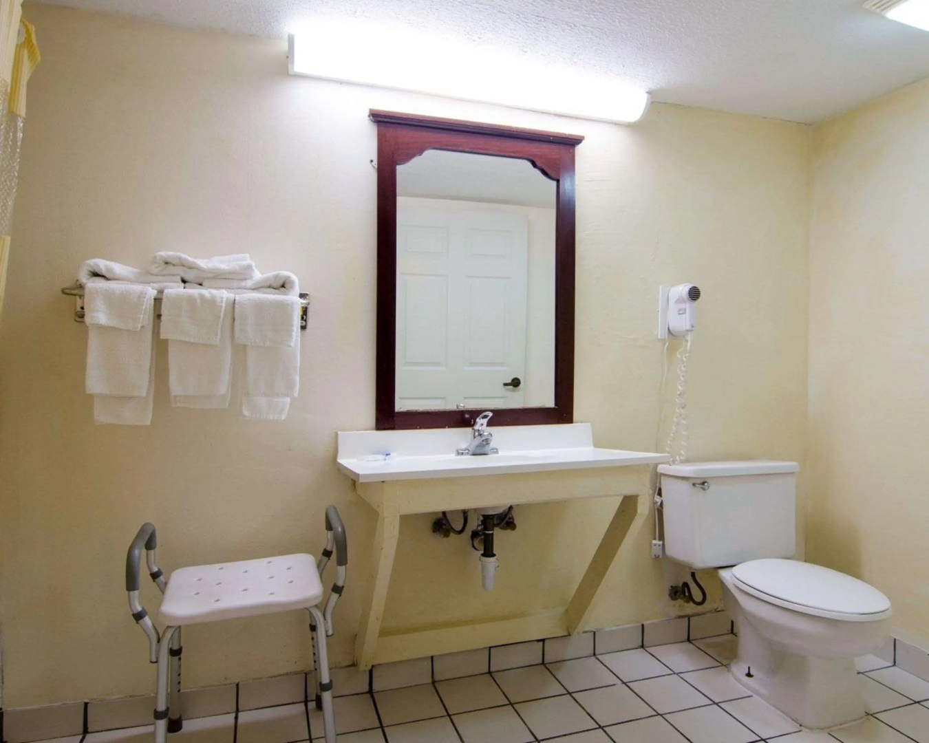 Photo - Rodeway Inn Norcross