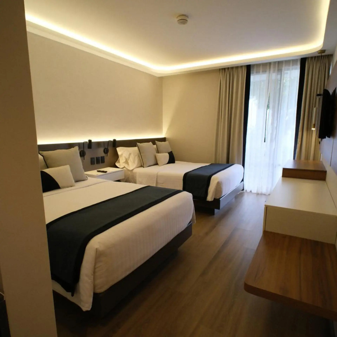 Photo - Hotel Horizon and Convention Center