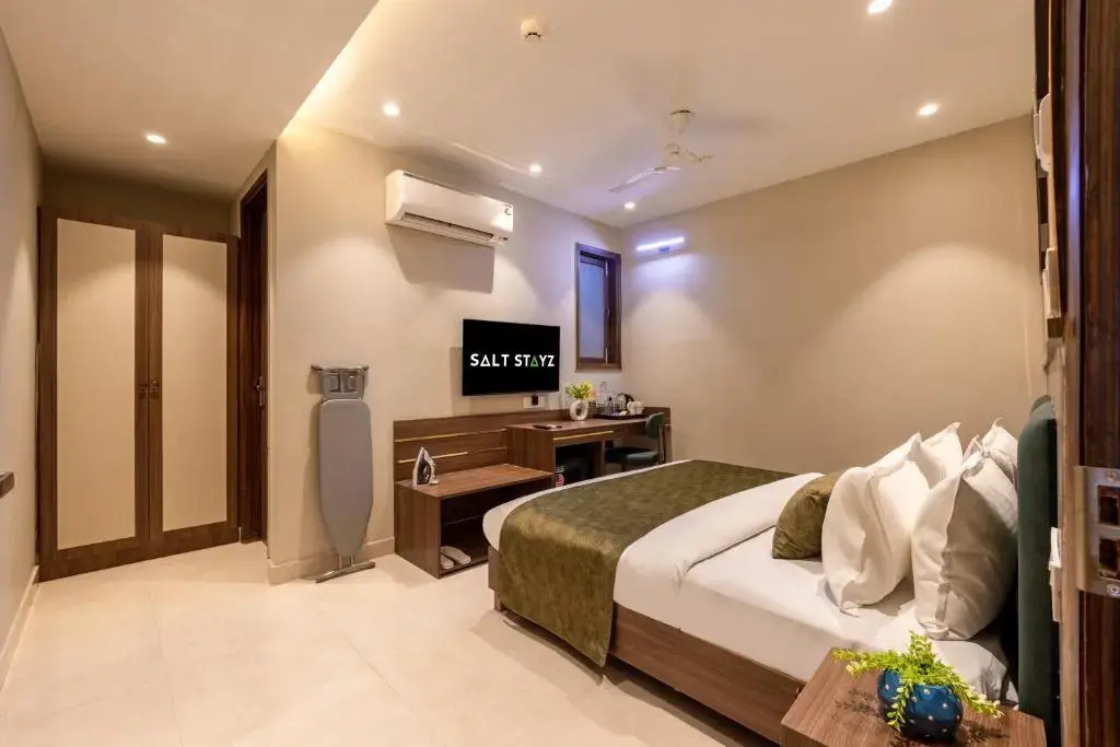 Photo - Saltstayz Premier - Paschim Vihar