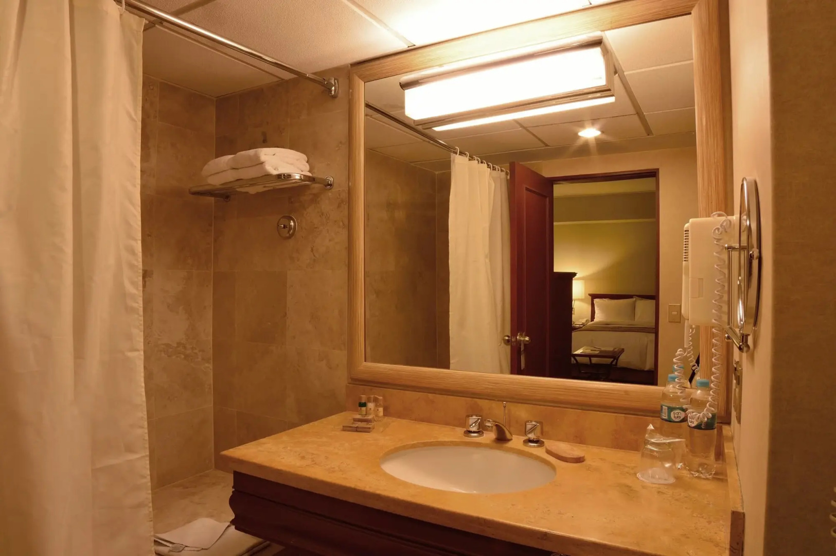 Photo - Sol de Oro Hotel & Suites