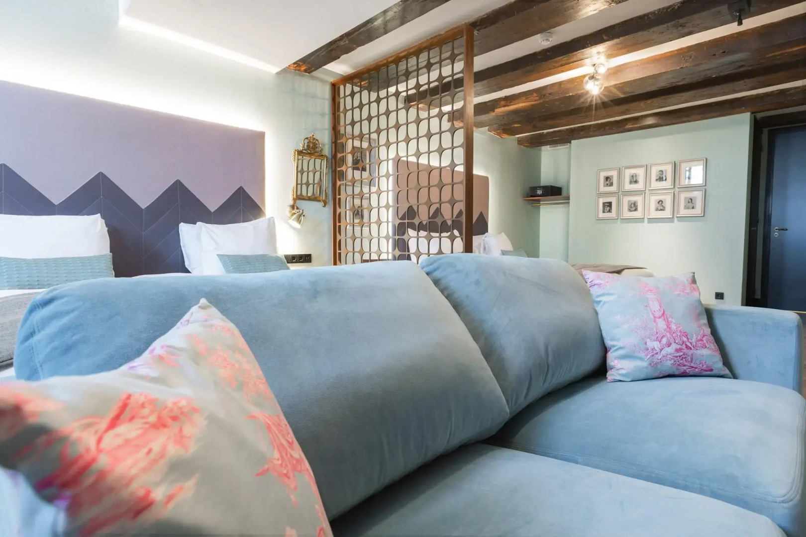 Photo - The Hendrick's Hotel