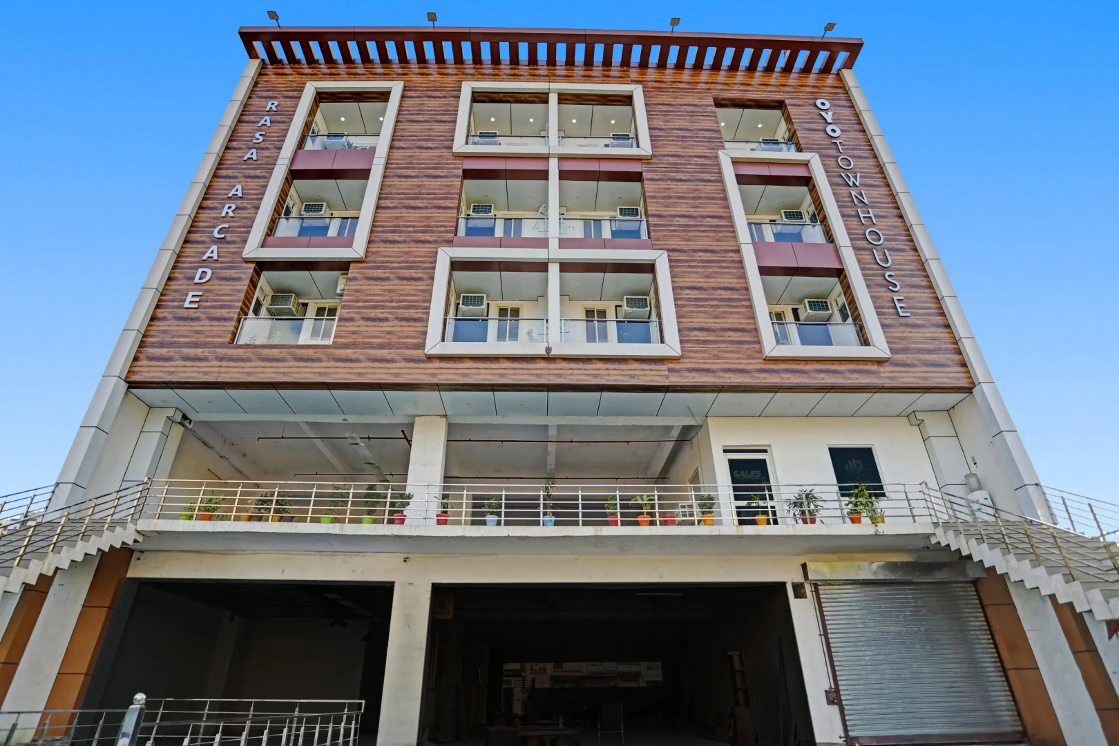 Photo - Hotel the Rasa vasundhara
