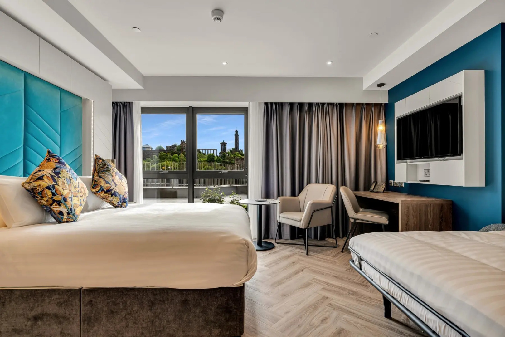 Photo - Roomzzz Edinburgh