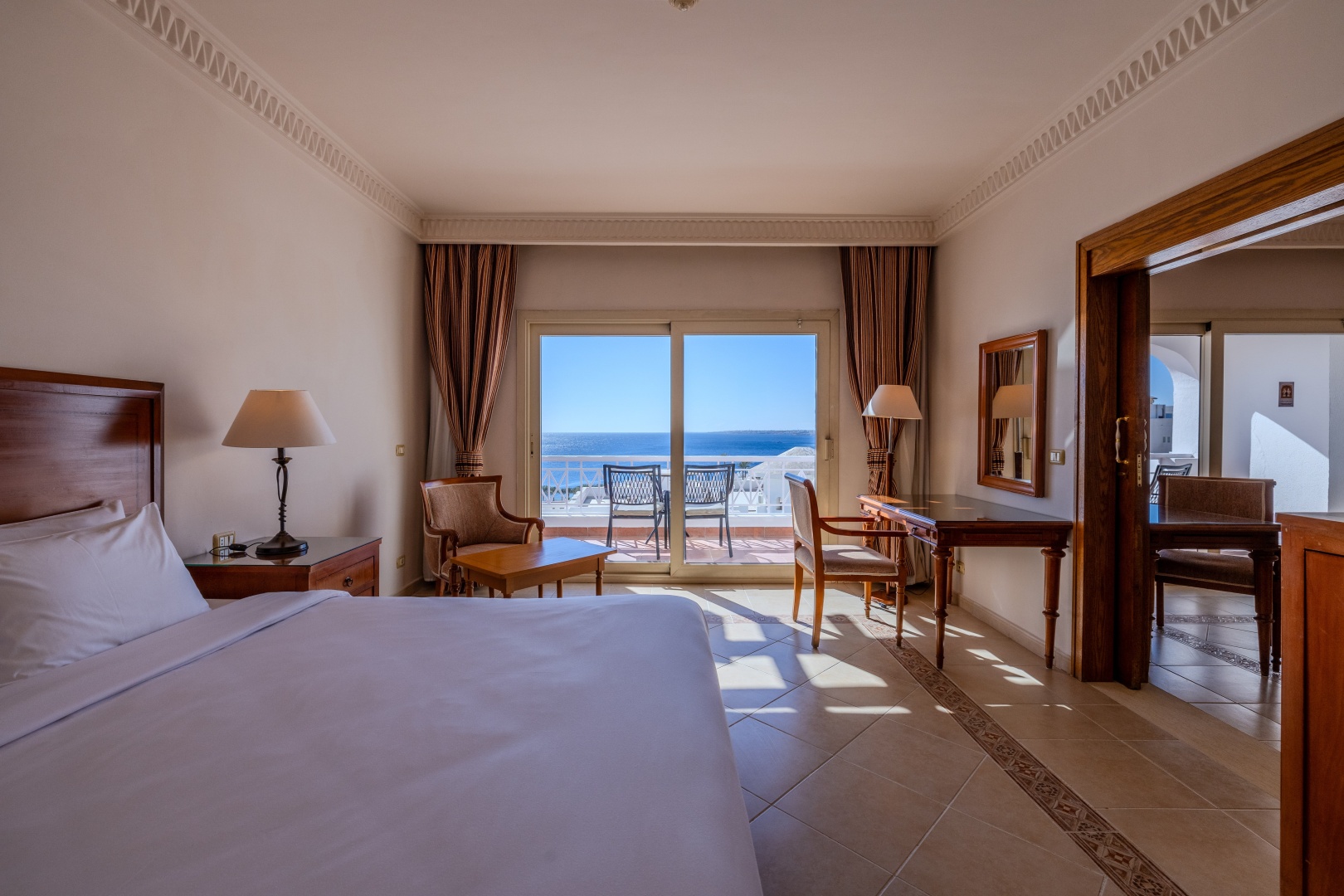Photo - Continental Plaza Beach Resort