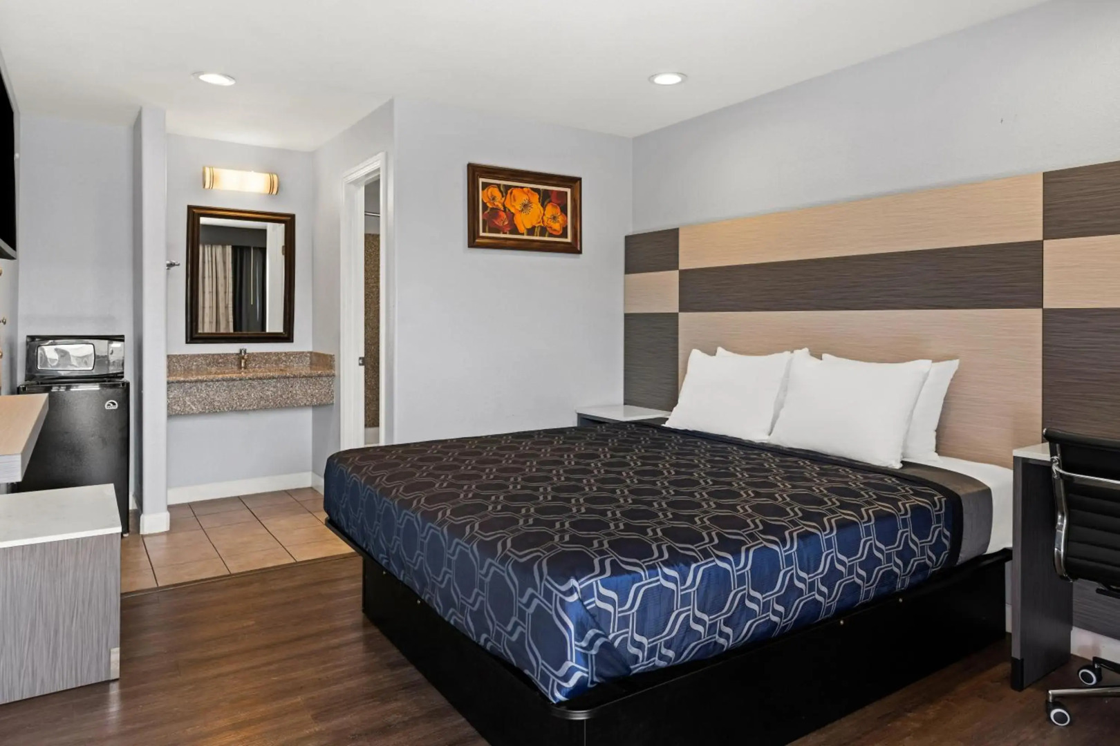 Photo - Bay Breeze Inn