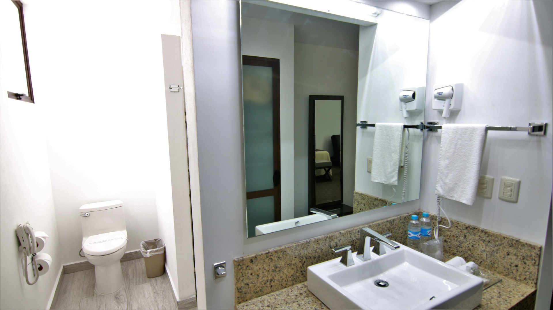 Photo - Hotel Fray Junipero Serra