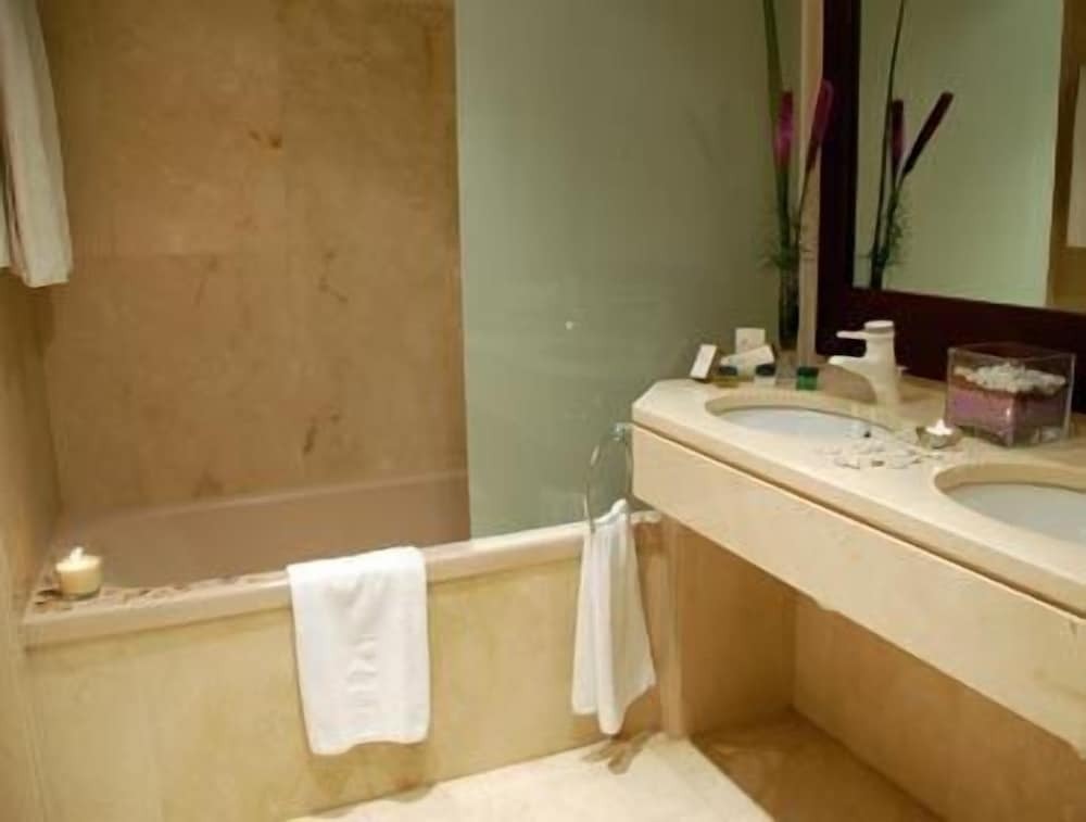 Photo - Mediterraneo Sitges