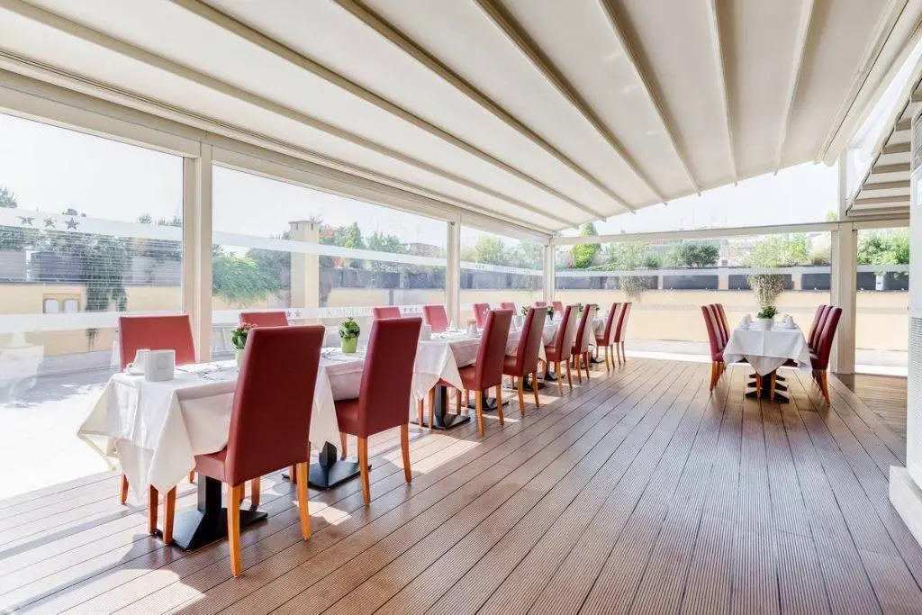 Photo - Romoli Hotel