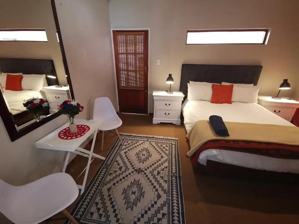 Photo - Paulshof Guesthouse - Hluhluwe Road Complex