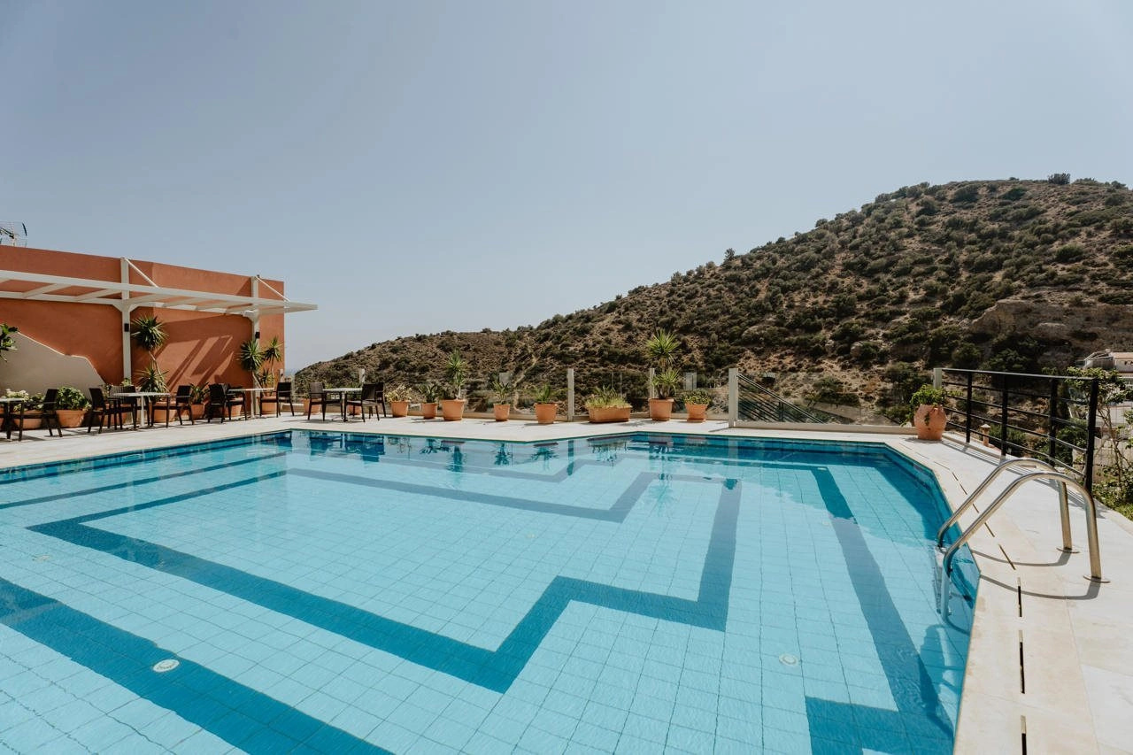 Photo - Petra Hotel