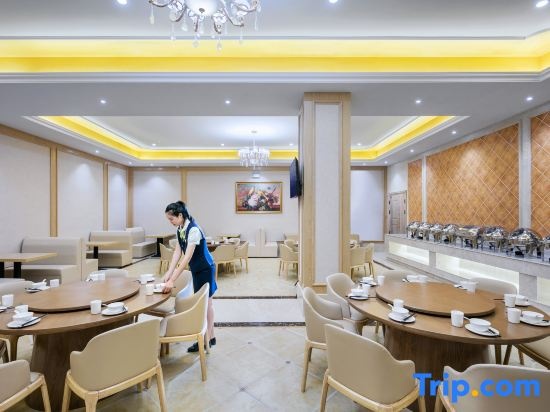 Vienna Hotel (Guangde Development Zone Branch)