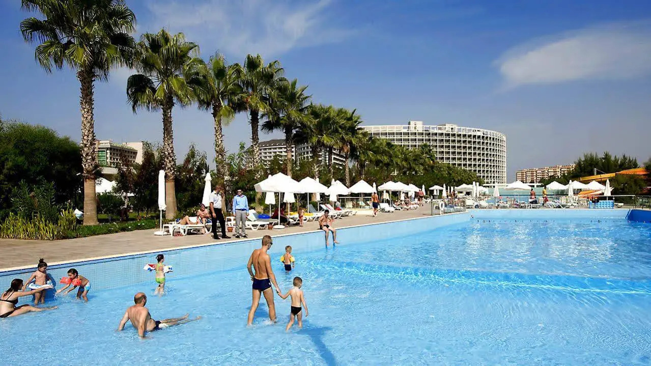 Photo - Crystal Centro Pearl Collection - Ultimate All Inclusive