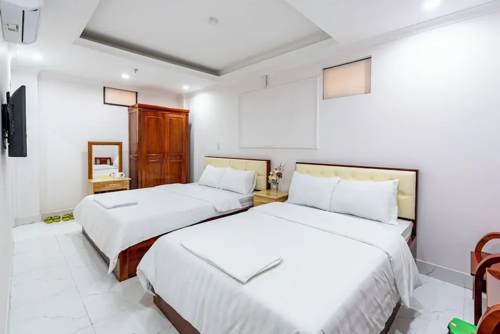 Photo - Light Hotel Ha Noi - Near AEON Mall Long Bien