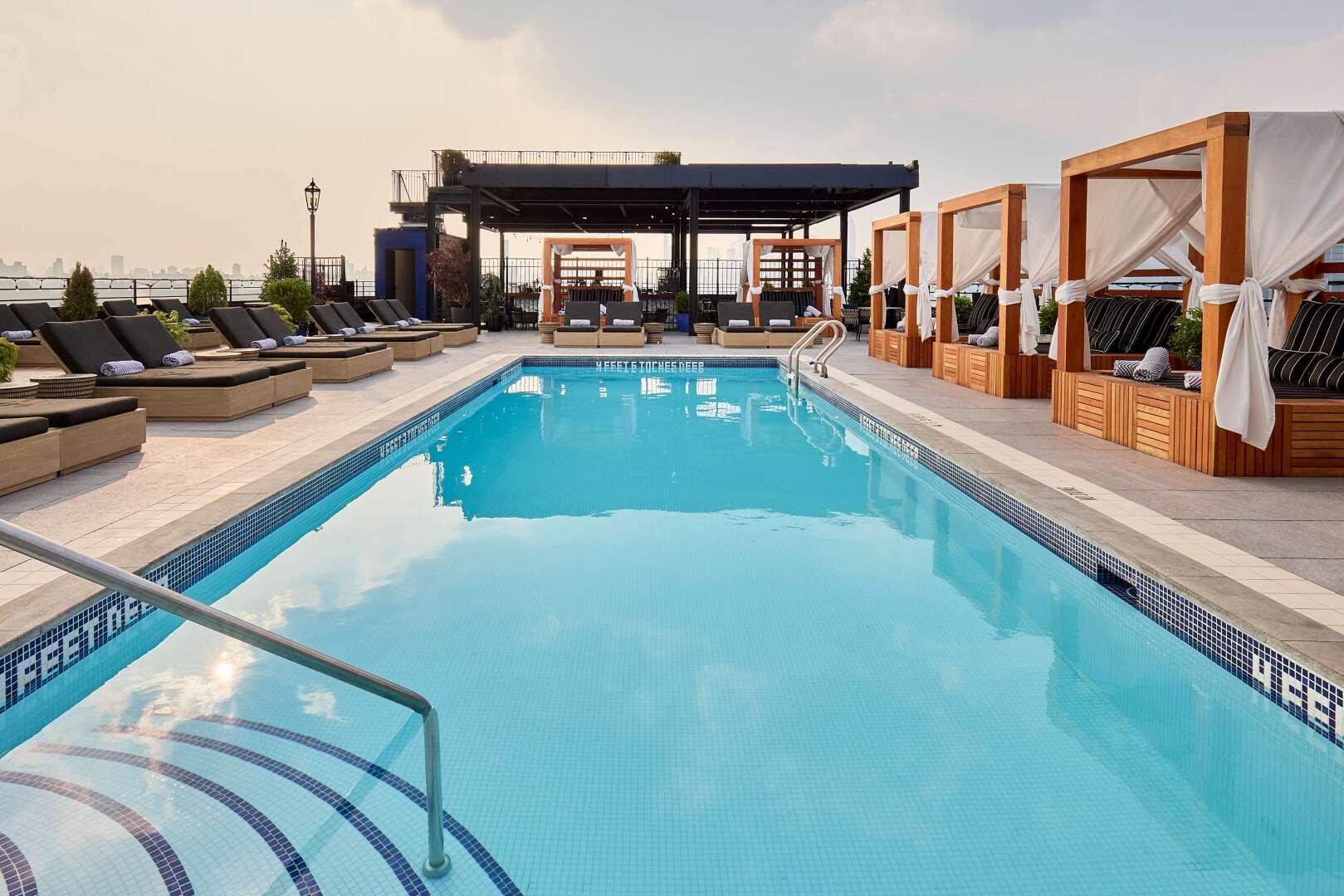 Photo - Arlo Williamsburg