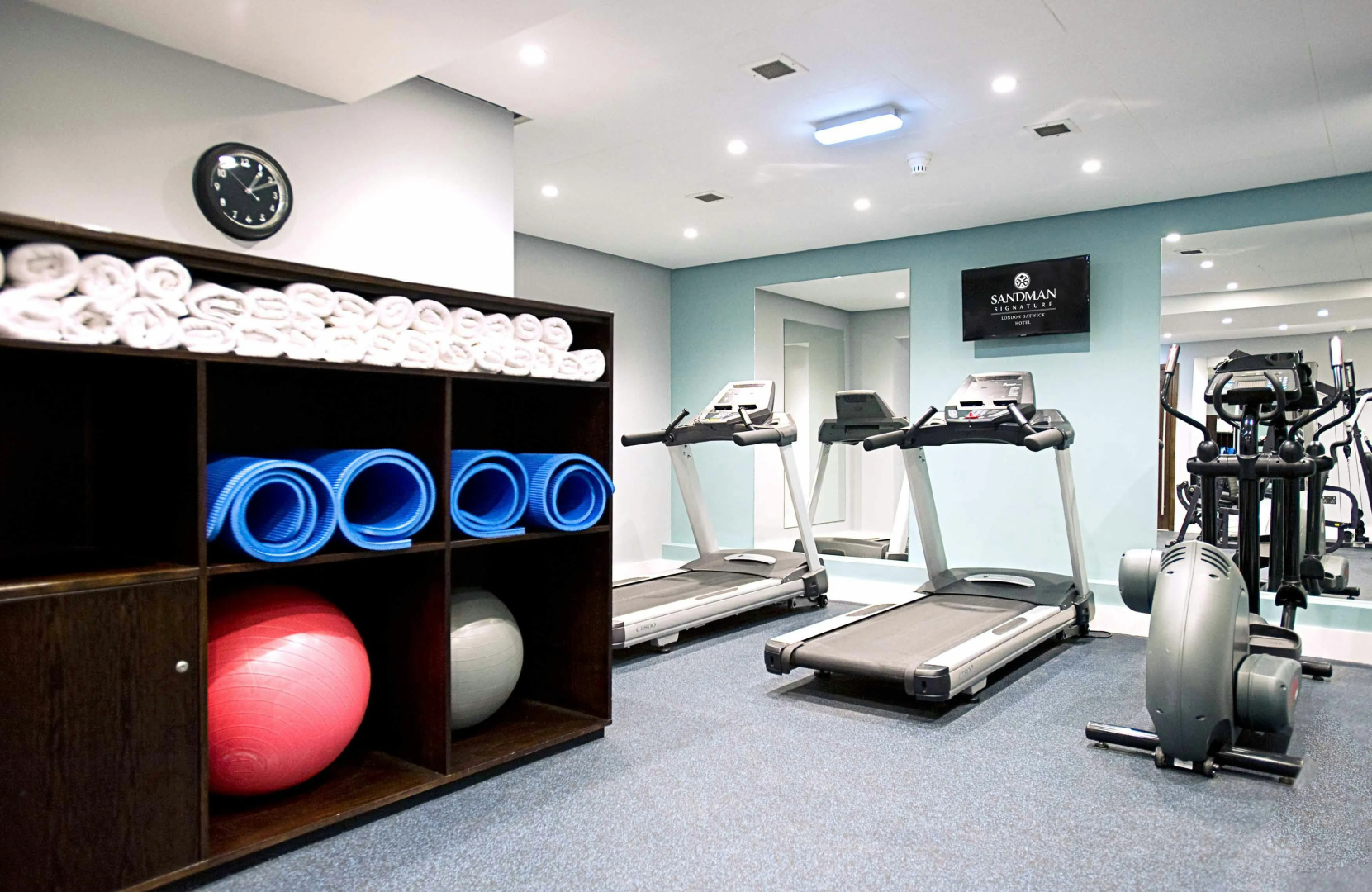 Photo - Sandman Signature London Gatwick Hotel