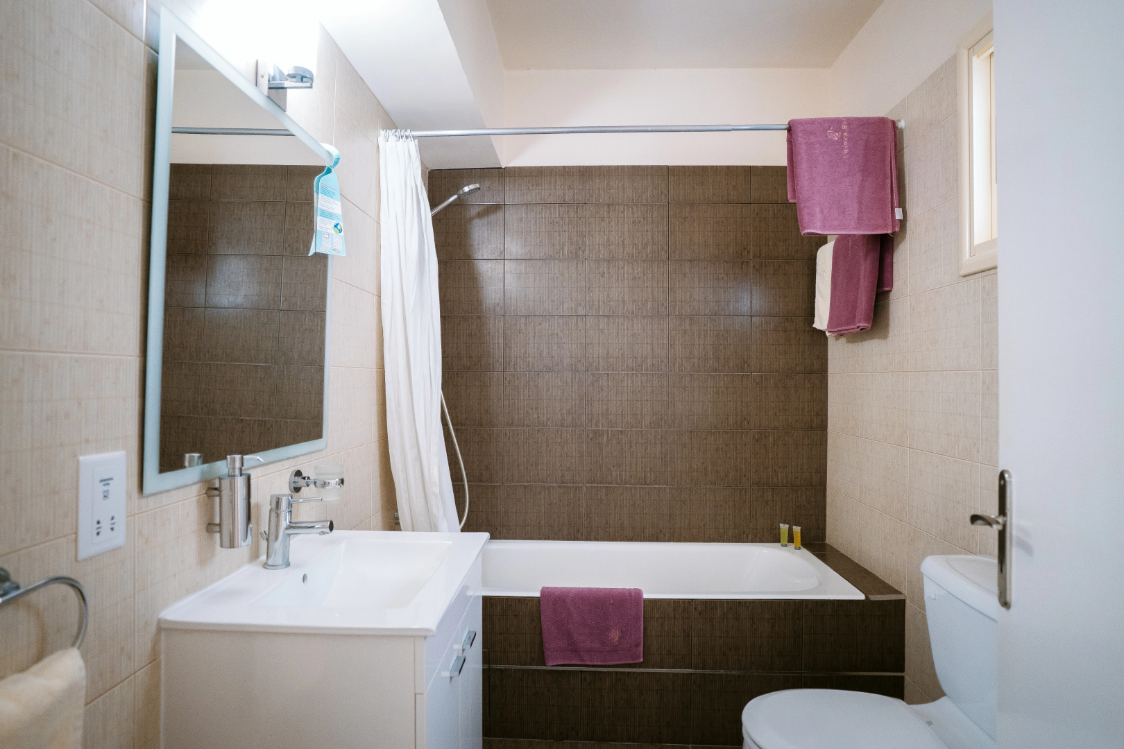 Photo - Vrachia Beach Hotel & Suites - Adults only