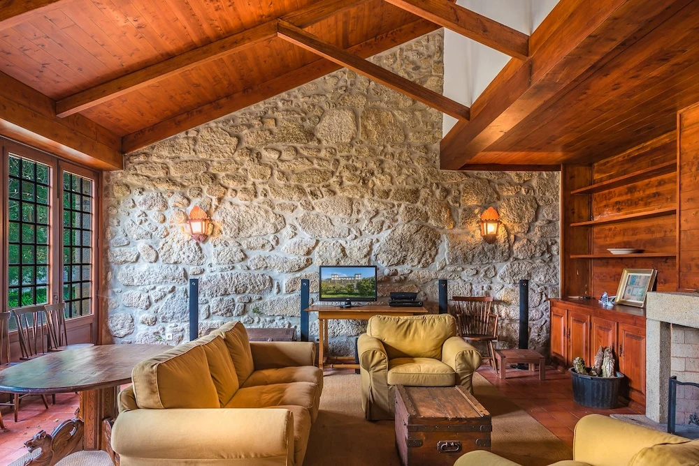 Photo - Paço de Calheiros - Turismo de Habitação