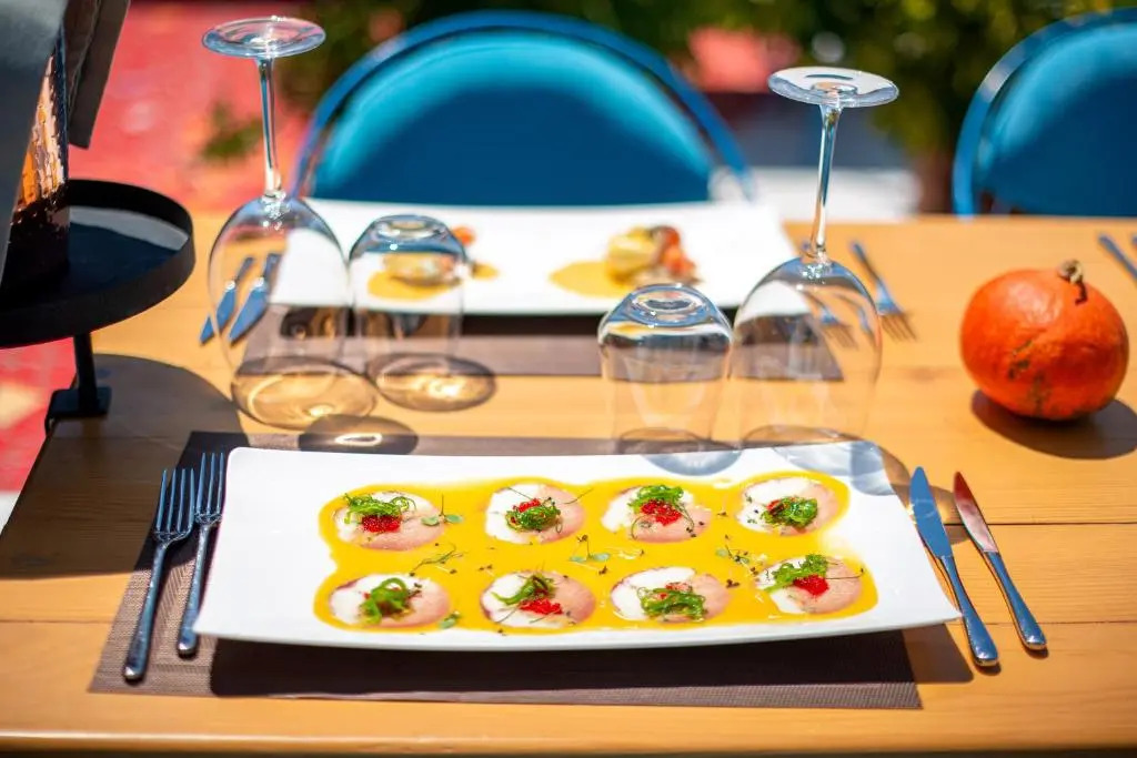 Photo - Bougainville Bay Hotel