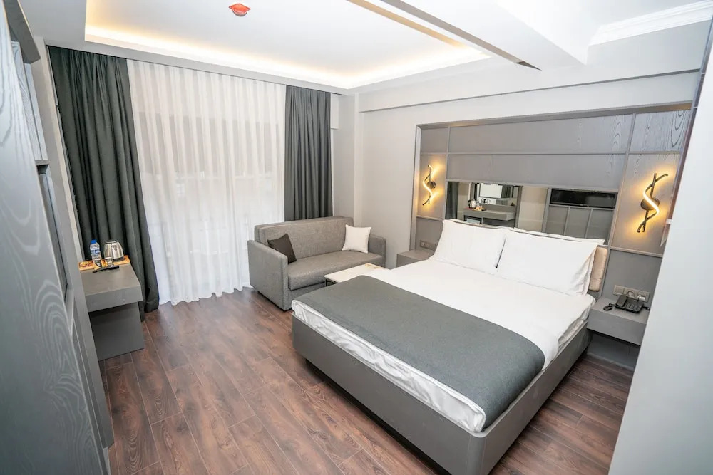 Photo - 216 Style Suite